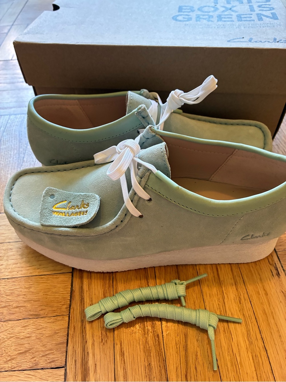Clarks Wallabee Low Suede Shoes in Sage Green with White Laces